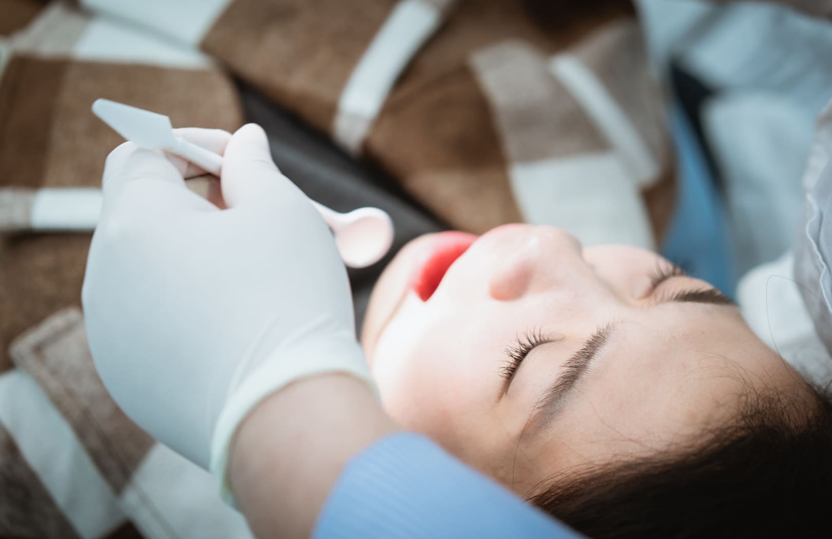 What Does Gum Pain Around a Dental Bridge Suggest?